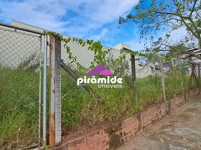 Terreno com 253m², à venda, no bairro Jardim Limoeiro em São José dos Campos