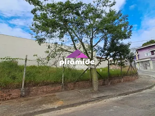 Terreno com 253m², à venda, no bairro Jardim Limoeiro em São José dos Campos