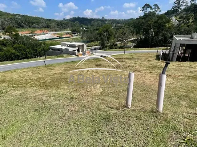 Terreno com 522m², à venda, no bairro Caiapiá em Cotia