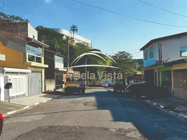 Terreno com 250m², à venda, no bairro Granja Carolina em Cotia