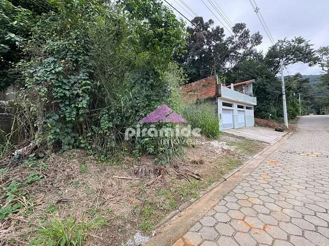 Terreno com 360m², à venda, no bairro Cocanha em Caraguatatuba