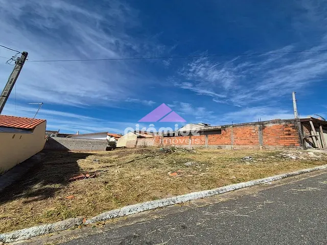 Terreno com 140m², à venda, no bairro Loteamento Floresta em São José dos Campos