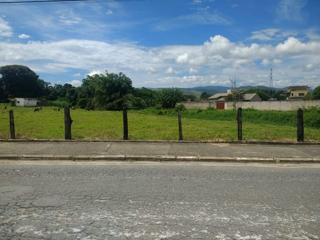Terreno com 300m², à venda, no bairro Loteamento João Tamborindeguy Fernandes em Pindamonhangaba