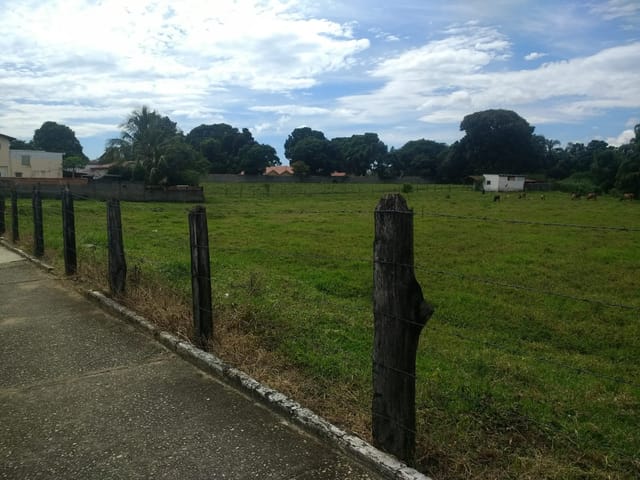 Terreno com 300m², à venda, no bairro Loteamento João Tamborindeguy Fernandes em Pindamonhangaba