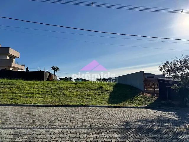 Terreno com 540m², à venda, no bairro Piedade em Caçapava