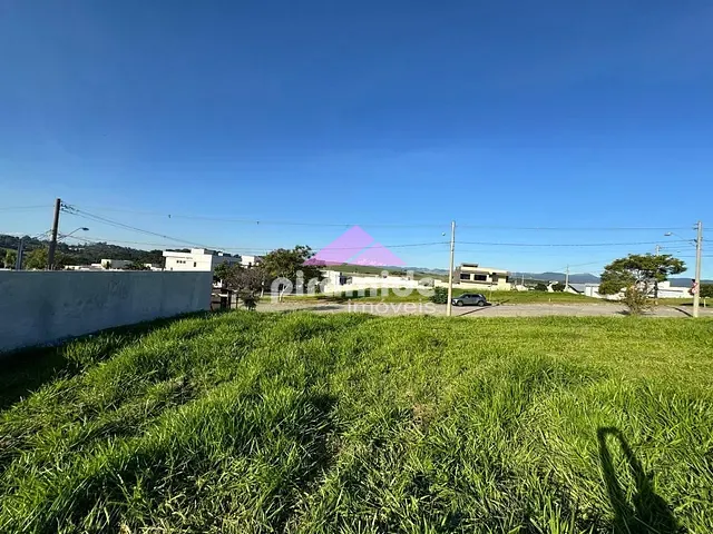 Terreno com 540m², à venda, no bairro Piedade em Caçapava