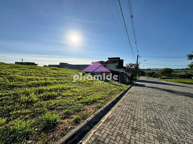 Terreno com 540m², à venda, no bairro Piedade em Caçapava