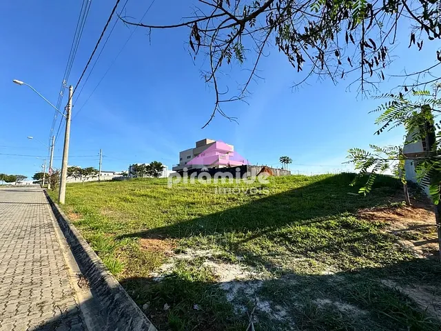 Terreno com 540m², à venda, no bairro Piedade em Caçapava