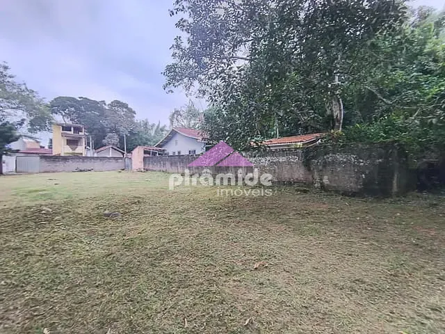 Terreno com 870m², à venda, no bairro Massaguaçu em Caraguatatuba