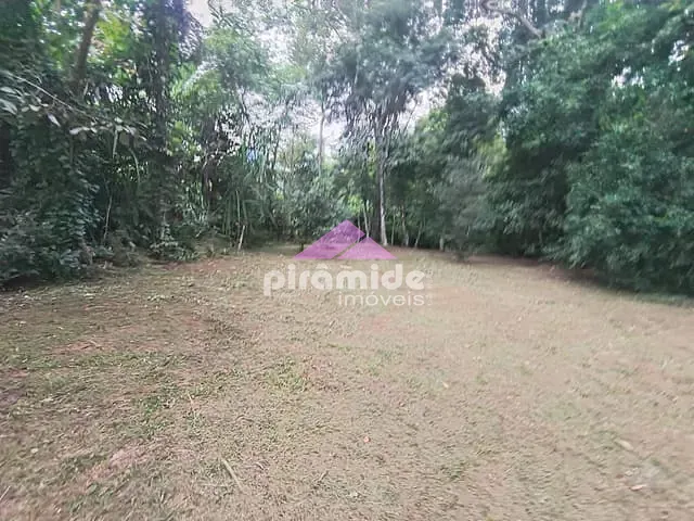 Terreno com 870m², à venda, no bairro Massaguaçu em Caraguatatuba