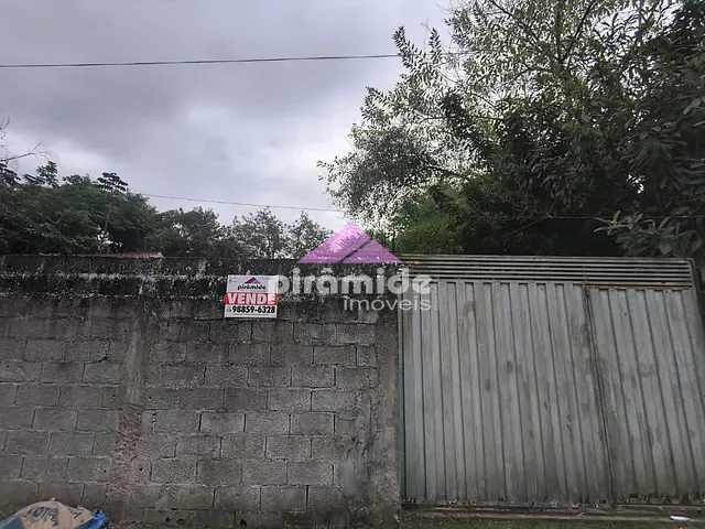 Terreno com 870m², à venda, no bairro Massaguaçu em Caraguatatuba