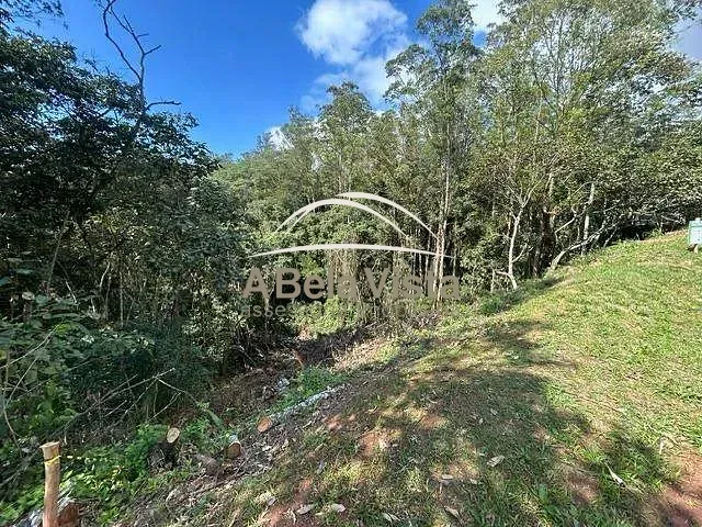 Terreno com 836m², à venda, no bairro Jardim Indaiá em Embu das Artes