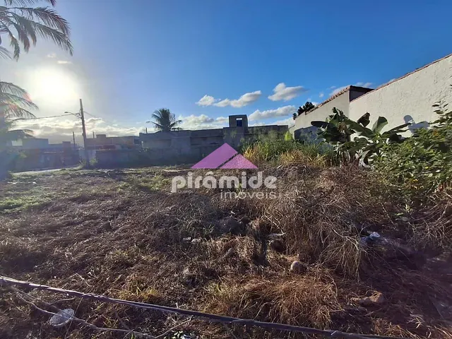 Terreno com 341m², à venda, no bairro Golfinhos em Caraguatatuba