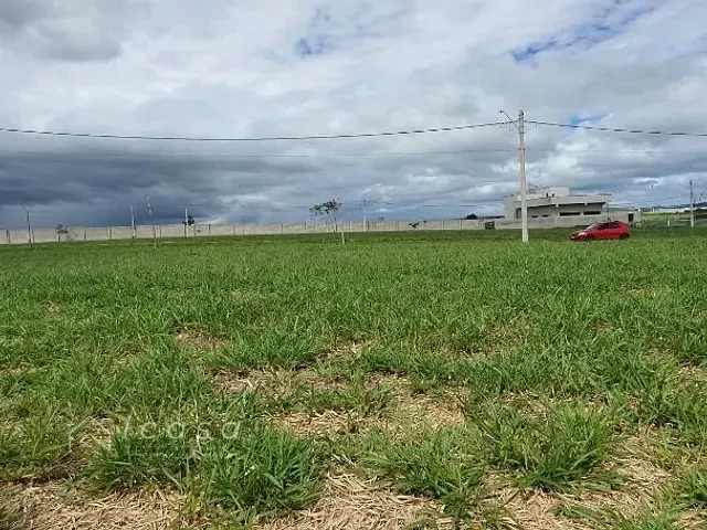 Terreno com 250m², à venda, no bairro Jardim das Flores em São José dos Campos