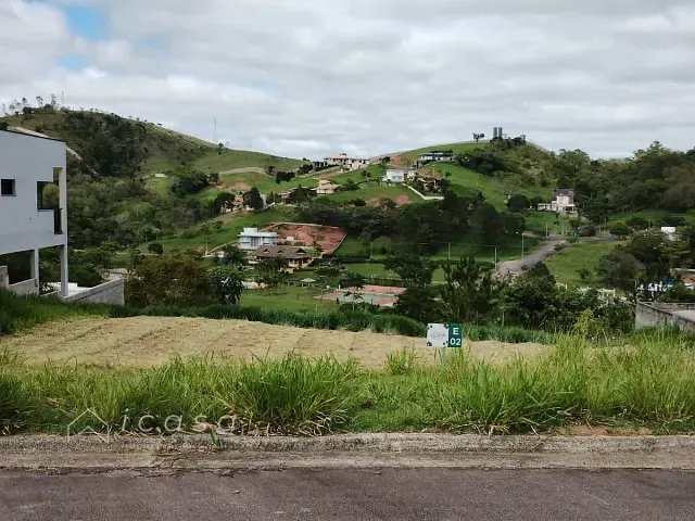 Terreno com 1000m², à venda, no bairro Tampanhão em Jambeiro