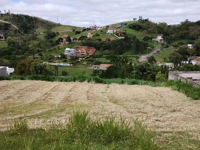 Terreno com 1000m², à venda, no bairro Tampanhão em Jambeiro