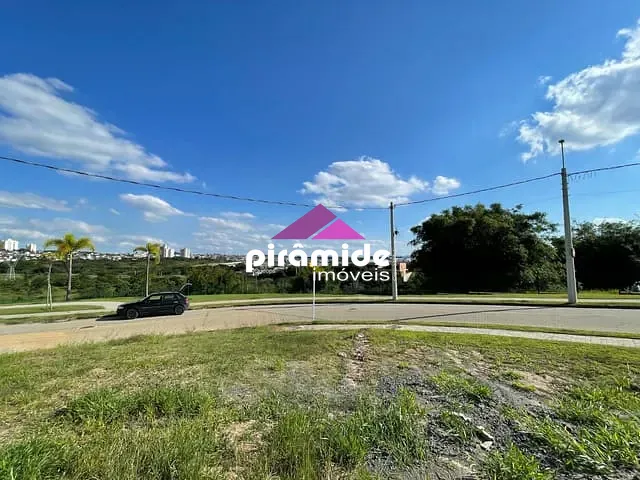 Terreno com 424m², à venda, no bairro Urbanova em São José dos Campos
