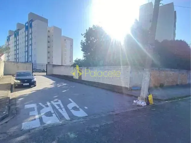 Terreno à venda, no bairro Vila Aparecida em Taubaté