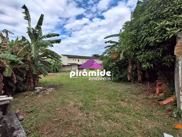 Terreno com 900m², para alugar, no bairro Parque Balneário Poiares em Caraguatatuba