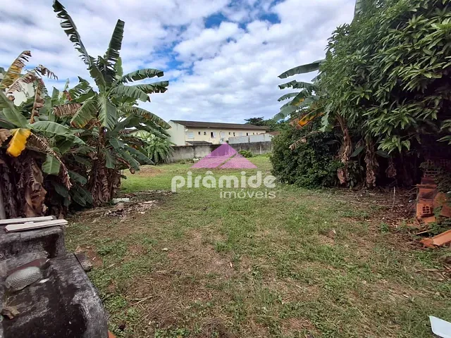 Terreno com 900m², para alugar, no bairro Parque Balneário Poiares em Caraguatatuba