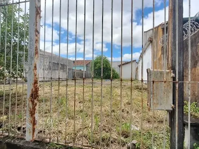 Terreno com 290m², à venda, no bairro Vila Santos em Caçapava