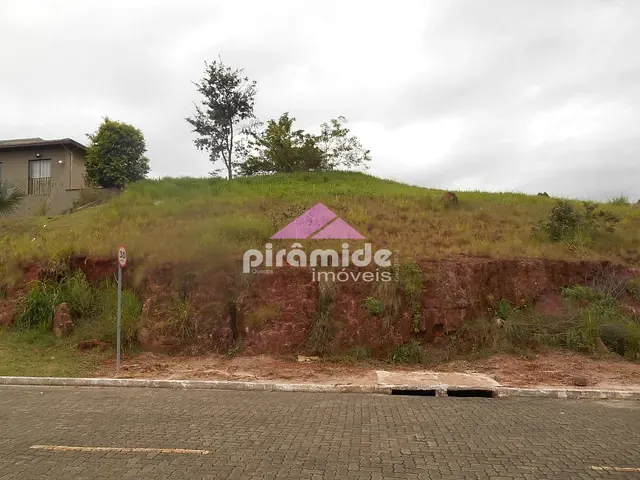 Terreno com 1200m², à venda, no bairro Condomínio Terras de Santa Mariana em Caçapava