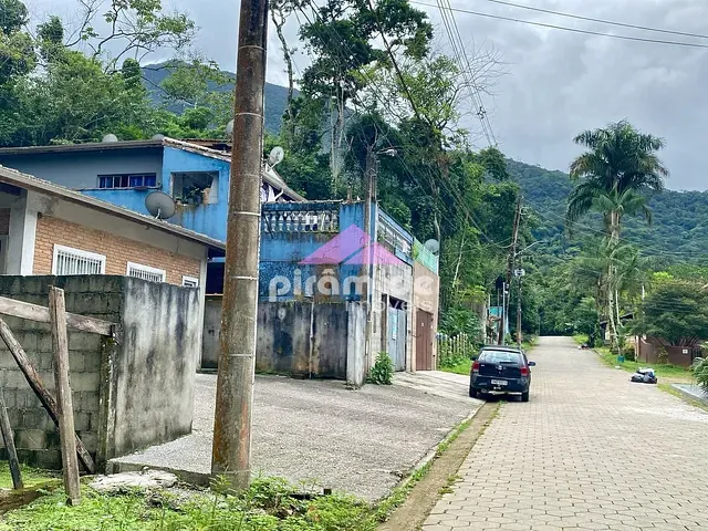 Terreno com 303m², à venda, no bairro Verde Mar em Caraguatatuba