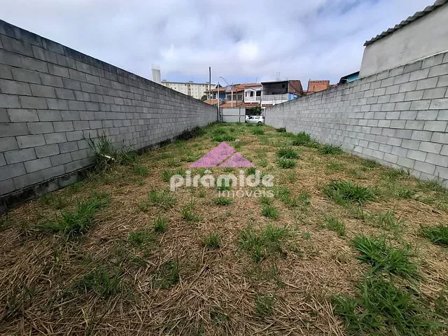 Terreno com 216m², à venda, no bairro Chácaras Araújo II em São José dos Campos