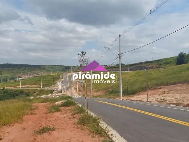 Terreno com 337m², à venda, no bairro Putim em São José dos Campos