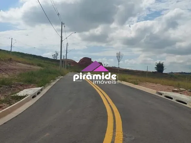 Terreno com 337m², à venda, no bairro Putim em São José dos Campos