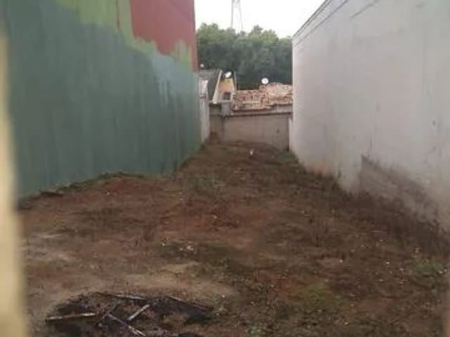 Terreno à venda, no bairro Morada dos Nobres em Taubaté