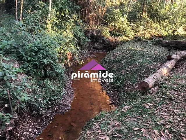 Terreno com 1000m², à venda, no bairro Jambeiro em Jambeiro
