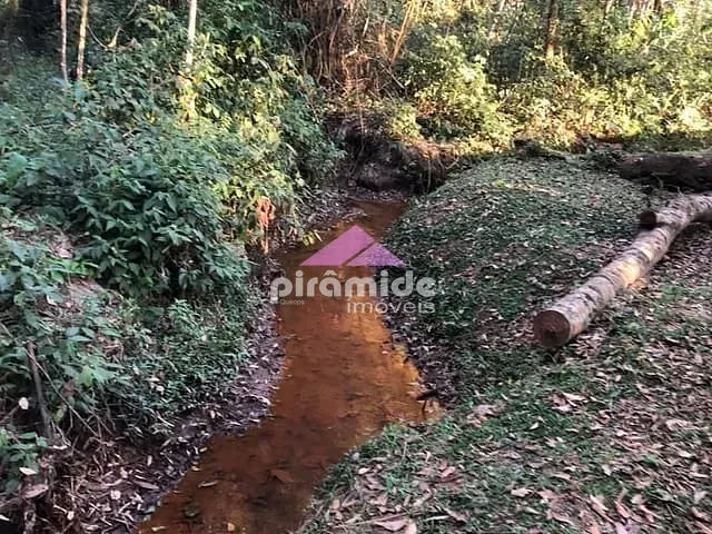 Terreno com 1000m², à venda, no bairro Jambeiro em Jambeiro