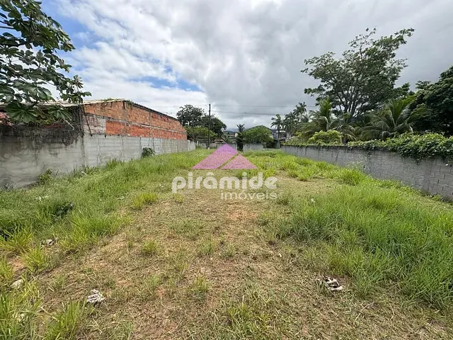 Terreno com 245m², à venda, no bairro Jardim das Gaivotas em Caraguatatuba