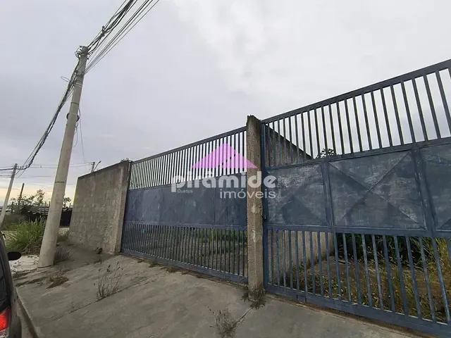 Terreno com 651m², à venda, no bairro Balneário Recanto do Sol em Caraguatatuba