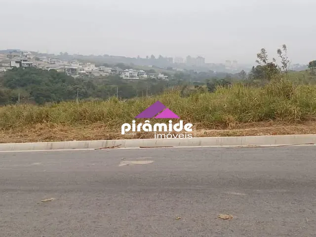 Terreno com 250m², à venda, no bairro Putim em São José dos Campos