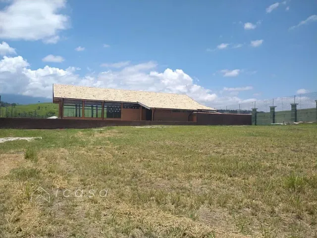 Terreno com 1024m², à venda ou para alugar, no bairro Village da Serra em Tremembé
