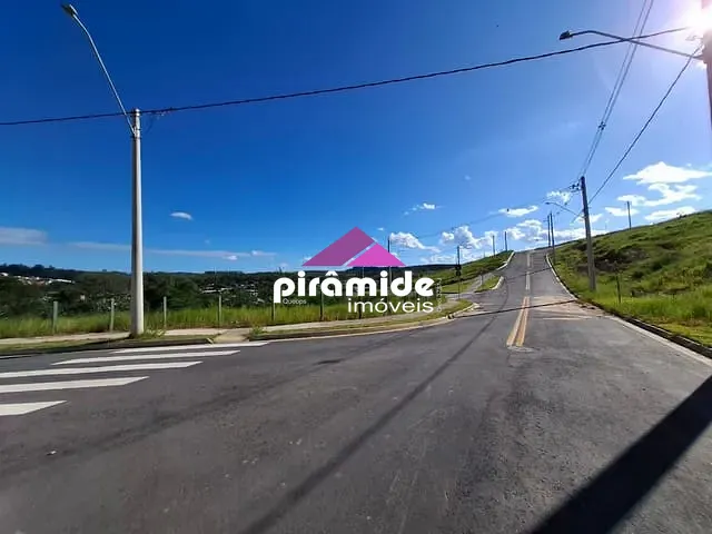 Terreno com 250m², à venda, no bairro Putim em São José dos Campos