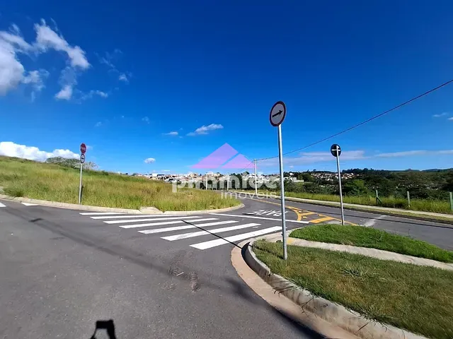 Terreno com 250m², à venda, no bairro Putim em São José dos Campos