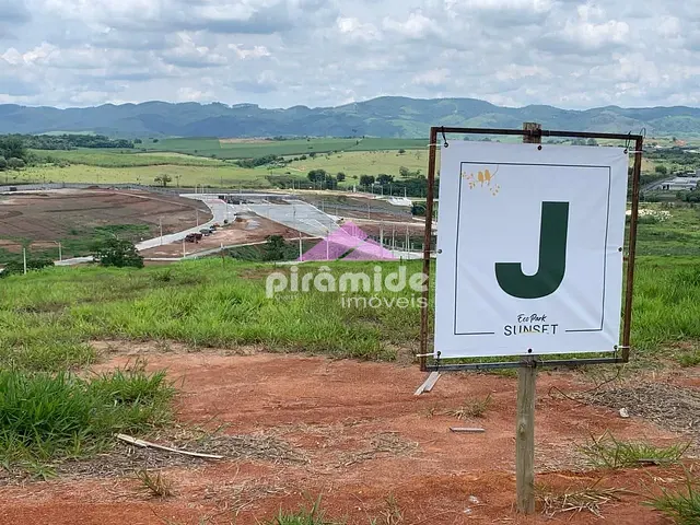 Terreno com 356m², à venda, no bairro Parque Residencial Maria Elmira em Caçapava