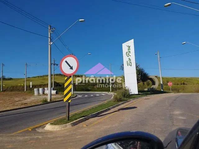 Terreno com 356m², à venda, no bairro Parque Residencial Maria Elmira em Caçapava