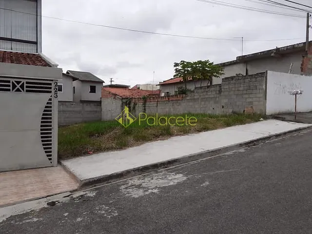 Terreno com 250m², à venda, no bairro Residencial Mombaça em Pindamonhangaba
