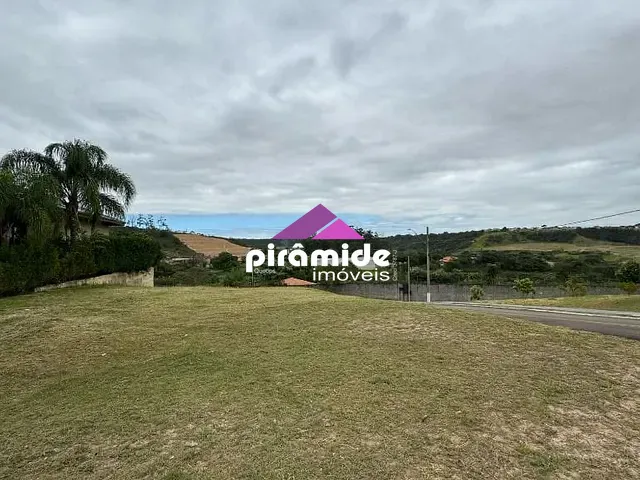 Terreno com 806m², à venda, no bairro Jardim Torrao de Ouro em São José dos Campos