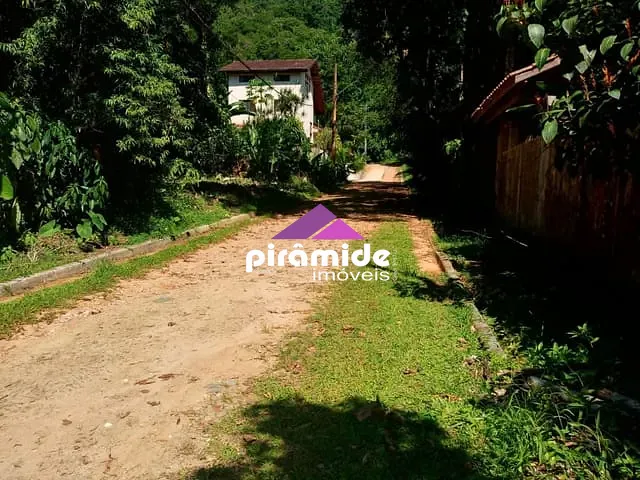 Terreno com 360m², à venda, no bairro Cocanha em Caraguatatuba