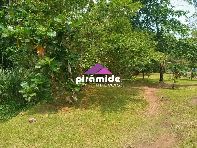 Terreno com 360m², à venda, no bairro Cocanha em Caraguatatuba