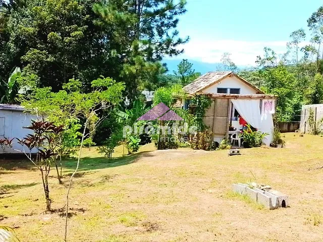 Terreno com 598m², à venda, no bairro Capricórnio II em Caraguatatuba