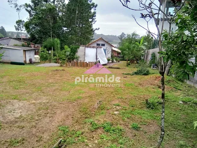 Terreno com 598m², à venda, no bairro Capricórnio II em Caraguatatuba