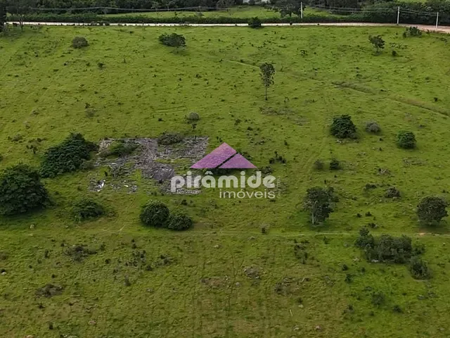 Terreno com 33311m², à venda, no bairro Jardim Santo Antônio da Boa Vista em Jacareí