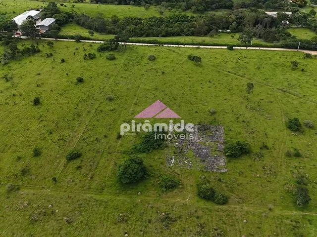 Terreno com 33311m², à venda, no bairro Jardim Santo Antônio da Boa Vista em Jacareí