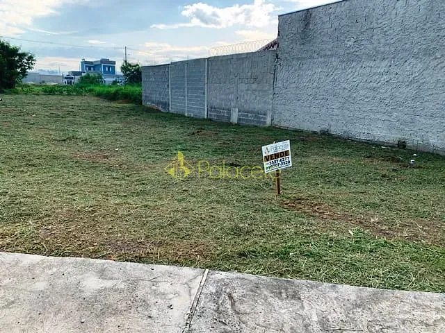 Terreno com 497m², à venda, no bairro Residencial e Comercial Portal dos Eucaliptos em Pindamonhangaba